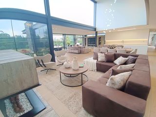 Foto 20 de Modern and Luxurious Home Next to Club Campestre Llanogrande