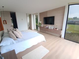 Foto 8 de Modern and Luxurious Home Next to Club Campestre Llanogrande