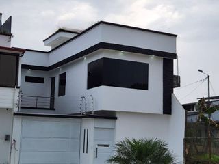 Foto 1 de VENTA DE CASA EN URB. PLAZA ASTURIA POR LA VIA QUTO