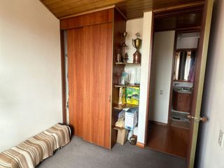 Apartamento en venta con vista panorámica, parqueadero cubierto y depósito en Hayuelos