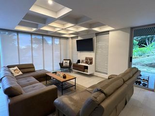 Foto 4 de HERMOSA CABAÑA EN VENTA EN EL LAGUITO RUITOQUE CONDOMINIO