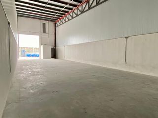 Foto 8 de En alquiler estrategica y moderna bodega en Complejo Almax 3, Vía a Samborondón