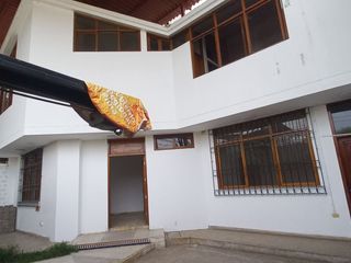 Foto 2 de VENTA DE CASA EN URB MIRAFLORES, PIURA