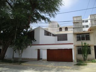 Foto 1 de VENTA DE CASA EN URB MIRAFLORES, PIURA