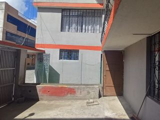 Vendo Casa Independiente  y rentera, sector San Bartolo Sur Quito