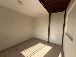 DUPLEX DE 4DORMITORIOS CON AMPLIA TERRAZA Y LINDA VISTA EN BUENA ZONA DE PUEBLO LIBRE