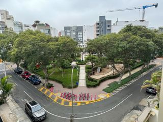 ALQUILER DPTO AMOBLADO FRENTE A PARQUE EN MIRAFLORES, 2 DORMITORIOS