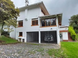 Foto 45 de Alquiler de casa grande en Guápulo, para vivienda, oficinas o usos varios.
