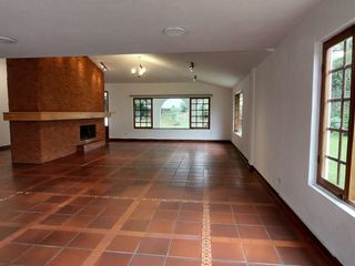 Foto 1 de Alquiler de casa grande en Guápulo, para vivienda, oficinas o usos varios.