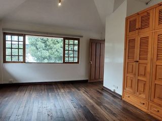 Foto 13 de Alquiler de casa grande en Guápulo, para vivienda, oficinas o usos varios.