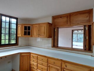 Foto 36 de Alquiler de casa grande en Guápulo, para vivienda, oficinas o usos varios.