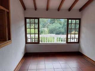 Foto 44 de Alquiler de casa grande en Guápulo, para vivienda, oficinas o usos varios.