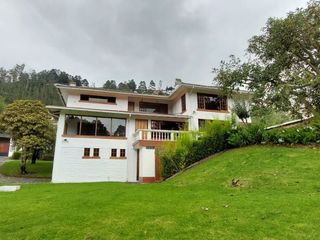 Foto 49 de Alquiler de casa grande en Guápulo, para vivienda, oficinas o usos varios.
