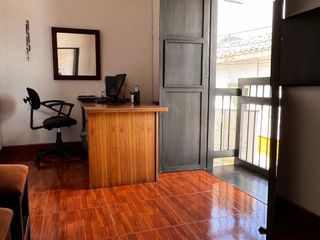 Foto 3 de CASA LOTE EN EL RETIRO CERCA AL PARQUE PRINCIPAL