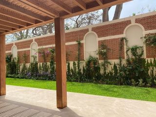 LUJO Y EXCELENTE JARDÍN DEPARTAMENTO EN ALQUILER SAN ISIDRO CON PARQUE PRIVADO
