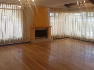 Foto 9 de Hermosa casa en venta en la Urbanización Molinos del Viento sector Valle de los Chillos