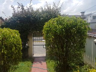 Casa de venta de 600m2 en urbanización en el Valle de los Chillos