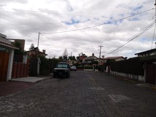 Hermosa casa en venta en la Urbanización Molinos del Viento sector Valle de los Chillos