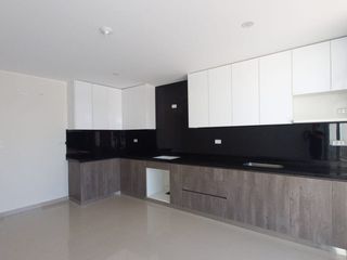 CASA EN VENTA EN URB. PRIVADA EN CAYMA