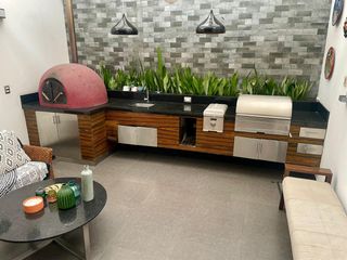 Foto 1 de Venta de exclusivo e impecable  dpto. en Reynaldo de Vivanco de 215m2