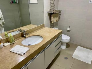 Foto 14 de Venta de exclusivo e impecable  dpto. en Reynaldo de Vivanco de 215m2