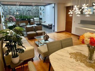 Foto 3 de Venta de exclusivo e impecable  dpto. en Reynaldo de Vivanco de 215m2