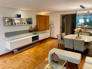 Foto 6 de Venta de exclusivo e impecable  dpto. en Reynaldo de Vivanco de 215m2