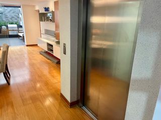 Foto 7 de Venta de exclusivo e impecable  dpto. en Reynaldo de Vivanco de 215m2
