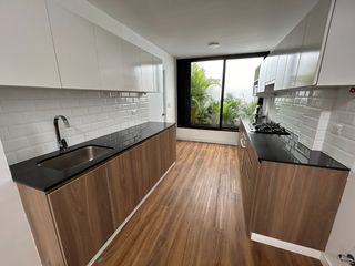 Foto 8 de VENDO PENTHOUSE DE ESTRENO EN MIRAFLORES, NO PAGA ALCABALA