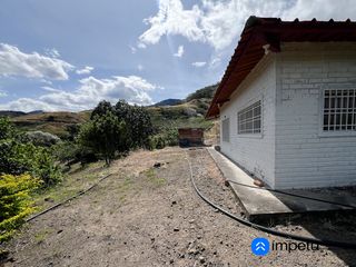 Foto 11 de Se vende casa con terreno en el Parroquia El Tambo -Catamayo