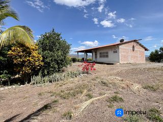 Foto 1 de Se vende casa con terreno en el Parroquia El Tambo -Catamayo