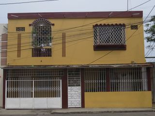 Foto 1 de CASA DE 6 DEPARTAMENTOS EN PORTETE