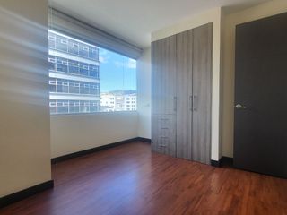 VENDO DEPARTAMENTO TRES DORMITORIOS SECTOR PLAZA ARGENTINA