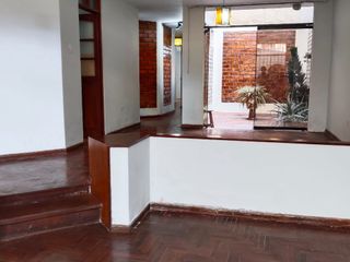 Foto 2 de Amplia propiedad de 3 dormitorios en Salamanca - venta
