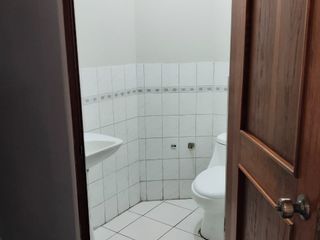 Foto 4 de Amplia propiedad de 3 dormitorios en Salamanca - venta