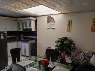 Foto 12 de CASA RENTANDO EN VENTA MOSQUERA, C/MARCA, COL