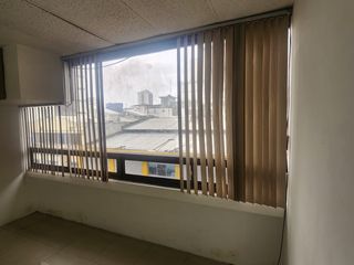 Foto 5 de En venta estratégica oficina en el Edificio Finec, centro de Guayaquil