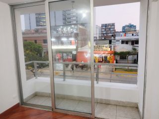 VENTA DE DEPARTAMENTO CON BALCÓN EN MAGDALENA DEL MAR