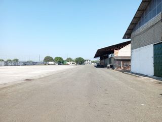 Foto 1 de Bodega de alquiler en la Vía Durán-Boliche, Compejo de Bodegas, 350 m2.