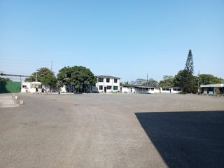 Foto 2 de Bodega de alquiler en la Vía Durán-Boliche, Compejo de Bodegas, 350 m2.