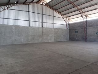 Foto 11 de Bodega de alquiler en la Vía Durán-Boliche, Compejo de Bodegas, 350 m2.