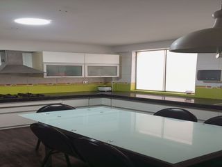 Se Vende Departamento Con Cochera En 6To Piso En Av. Grau (Chiclayo)