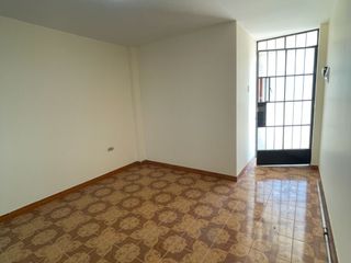 Foto 10 de ALQUILO AMPLIA HABITACIÓN CON COCINA Y BAÑO CERCA A LA MUNICIPALIDAD DE LOS OLIVOS