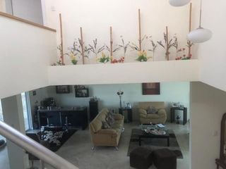 Foto 5 de Venta amplia casa 3 dormitorios en la Urbanización El Condado