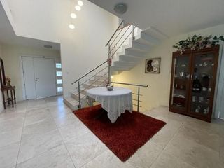 Foto 6 de Venta amplia casa 3 dormitorios en la Urbanización El Condado