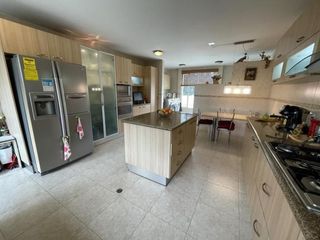 Foto 16 de Venta amplia casa 3 dormitorios en la Urbanización El Condado