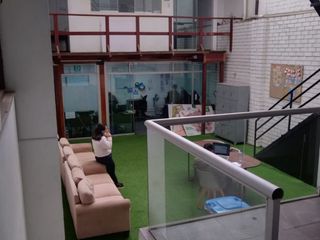 Foto 5 de Alquilo edificio de 3 pisos ideal para oficinas cerca del puente Primavera