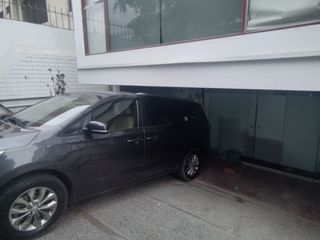 Foto 8 de Alquilo edificio de 3 pisos ideal para oficinas cerca del puente Primavera