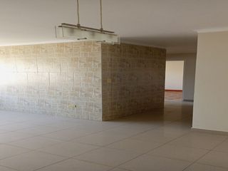 Se Vende Departamento En Condominio Los Pinos De La Plata - Chiclayo