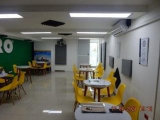 Foto 1 de VENDEMOS LOCAL COMERCIAL 212